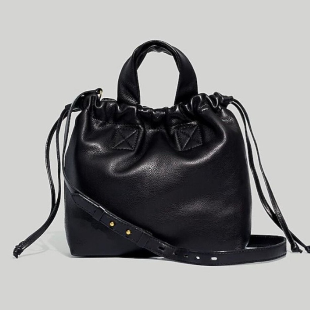 Madewell Piazza Black Leather cinch top bag